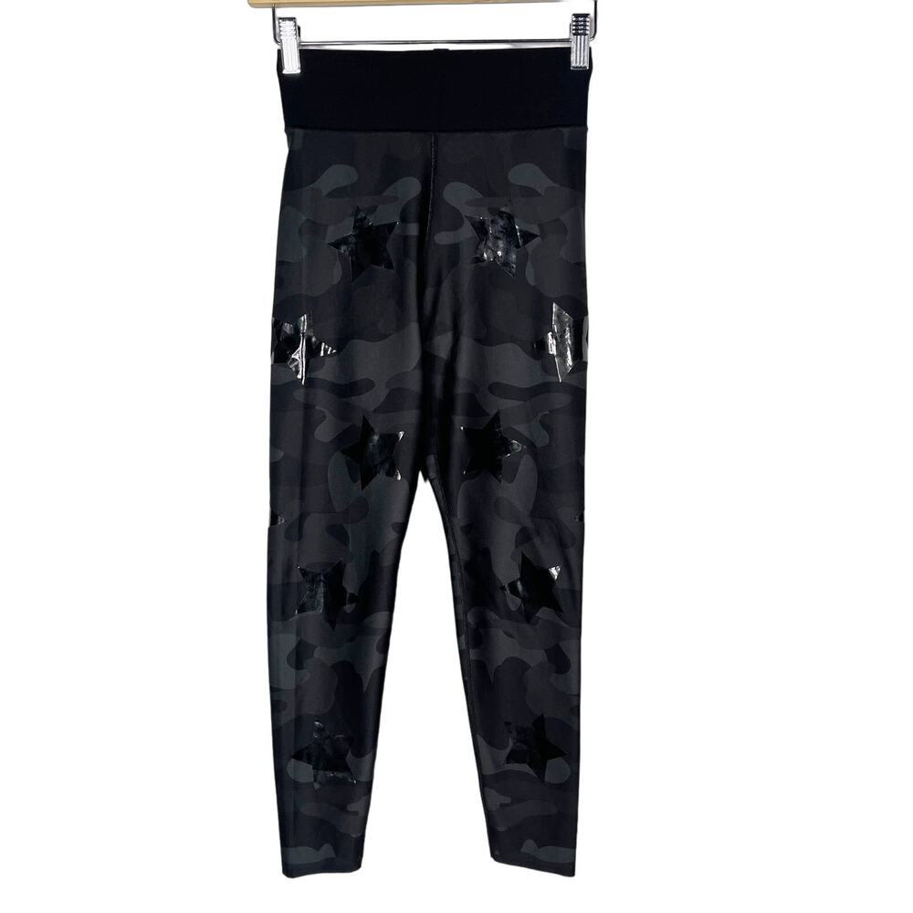 Ultracor Medium M Gray Black Camo Stars Knockout Leggings Patent Print Workout